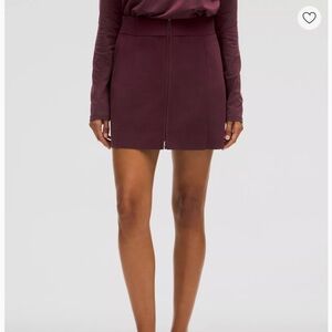 lululemon Ribbed-Knit Mini Skirt size extra small in color garnet